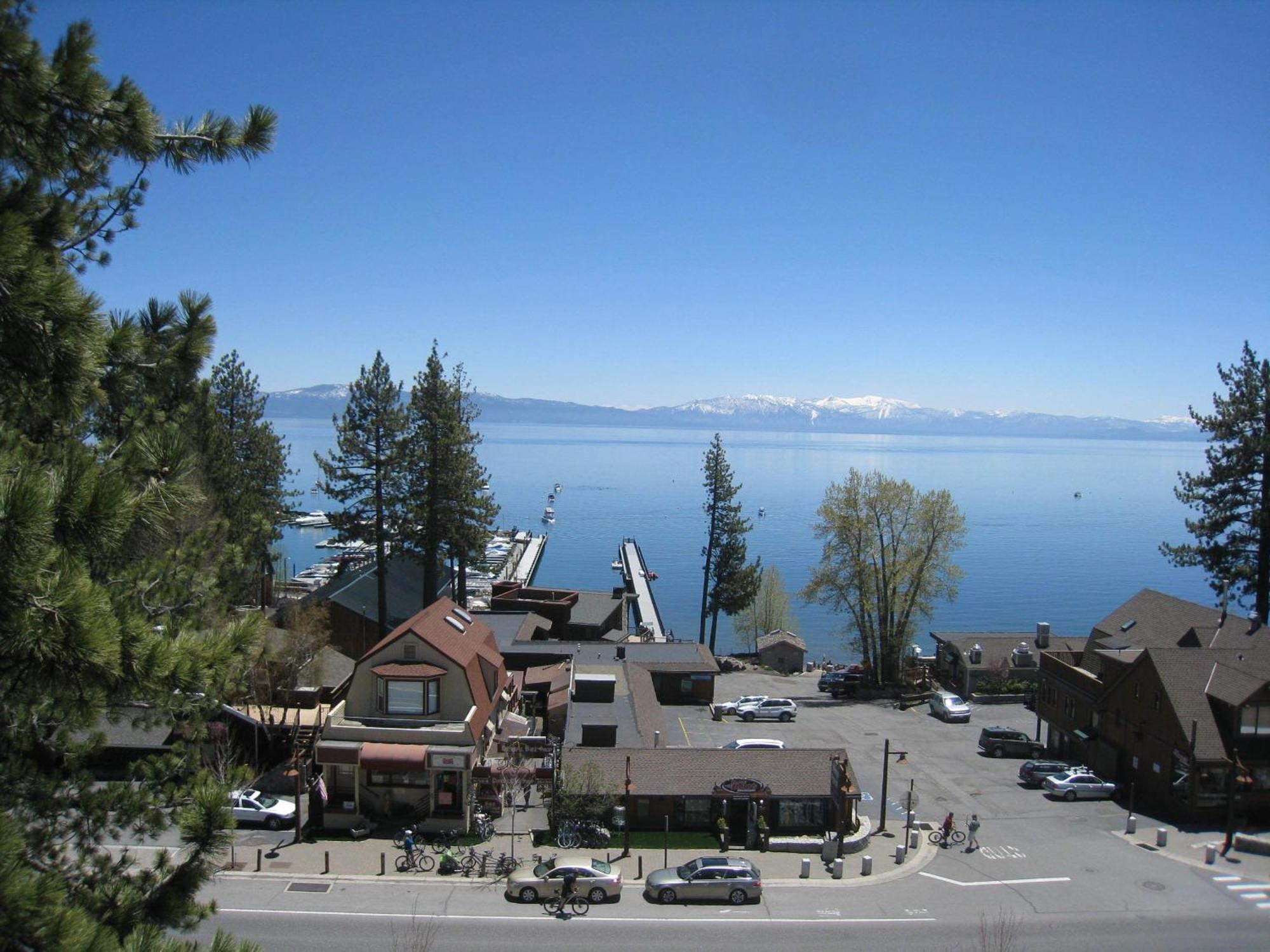 Pepper Tree Inn Tahoe City Exterior photo