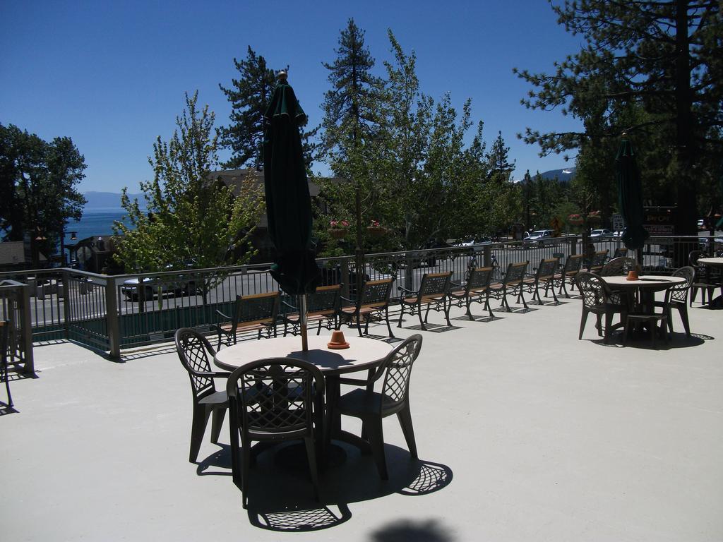 Pepper Tree Inn Tahoe City Exterior photo
