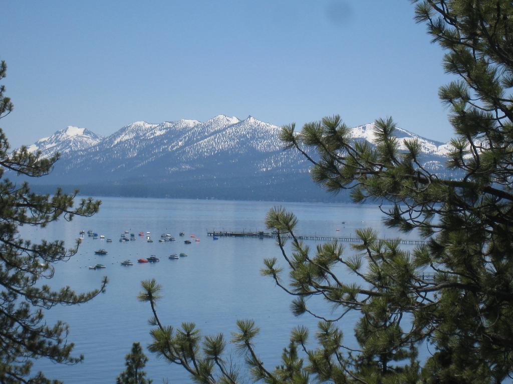 Pepper Tree Inn Tahoe City Exterior photo