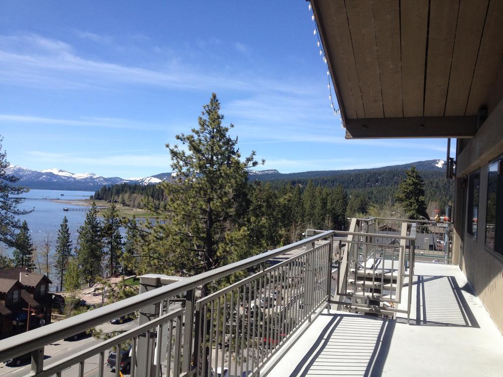 Pepper Tree Inn Tahoe City Exterior photo