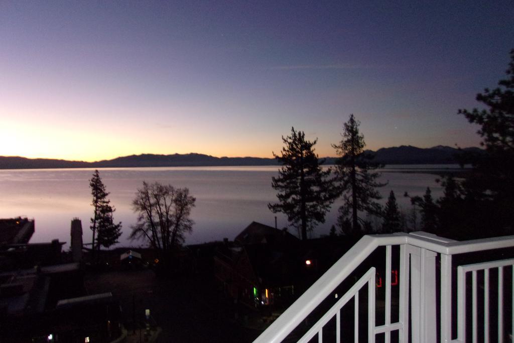Pepper Tree Inn Tahoe City Exterior photo