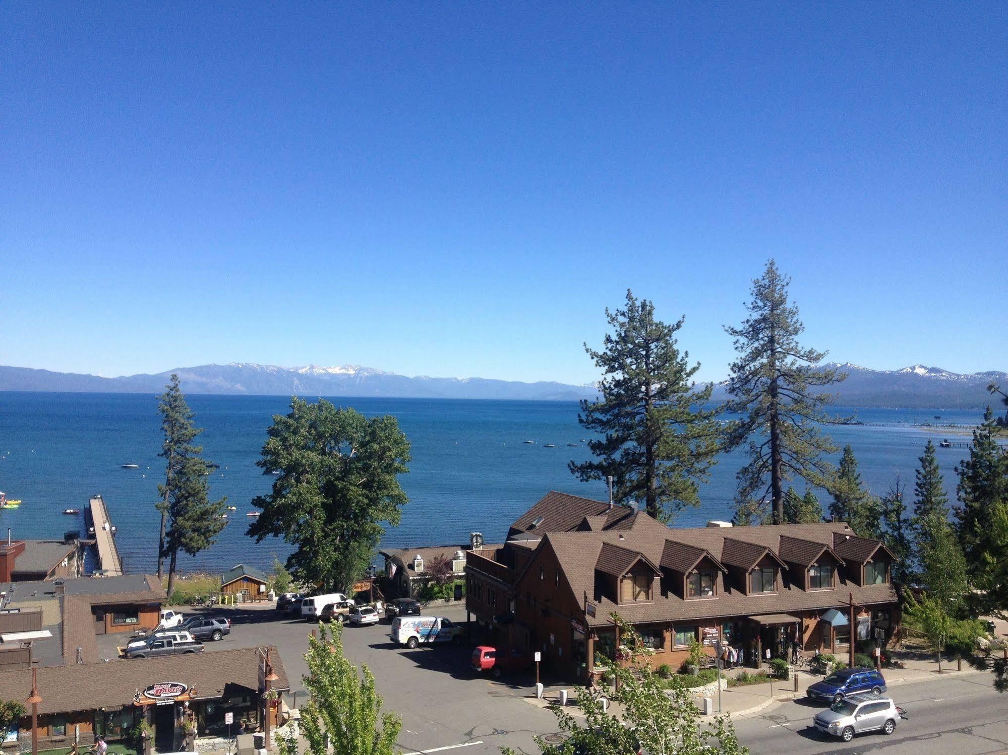 Pepper Tree Inn Tahoe City Exterior photo